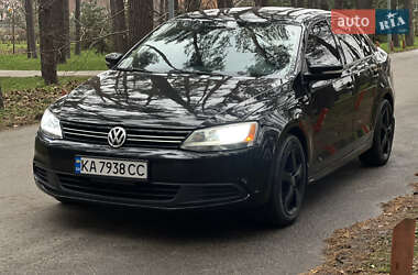 Седан Volkswagen Jetta 2014 в Киеве
