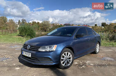 Седан Volkswagen Jetta 2015 в Львові