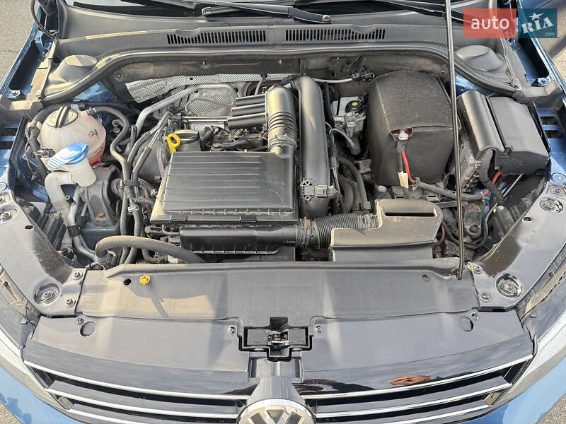 Седан Volkswagen Jetta 2016 в Києві