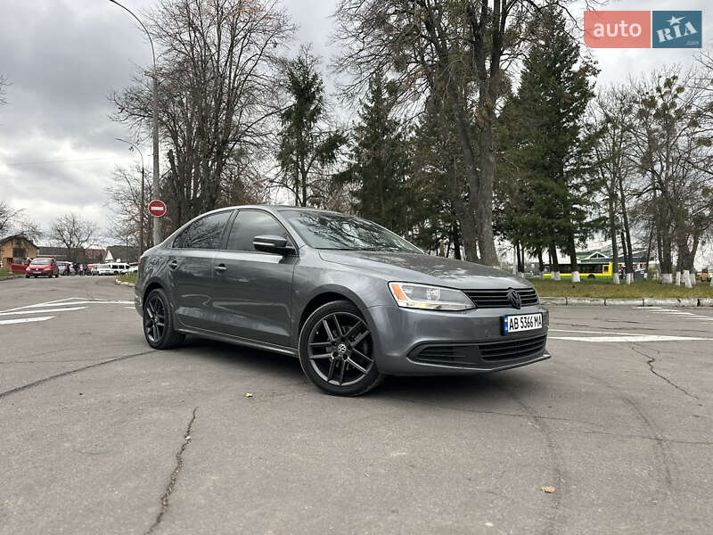 Седан Volkswagen Jetta 2014 в Вінниці