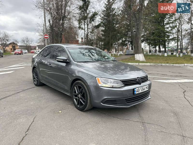 Седан Volkswagen Jetta 2014 в Вінниці