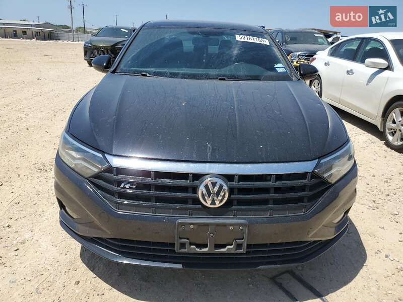 Седан Volkswagen Jetta 2018 в Львове