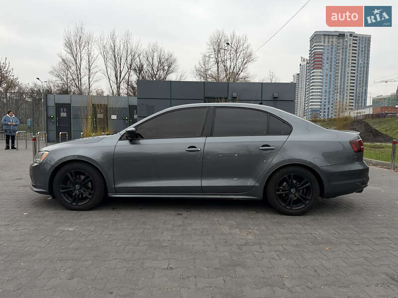 Седан Volkswagen Jetta 2016 в Києві