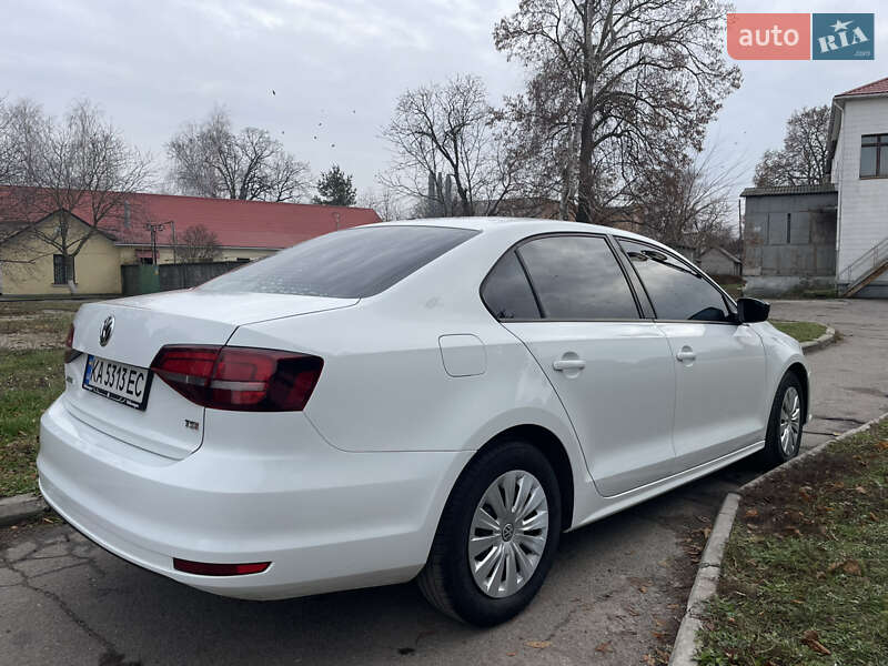 Седан Volkswagen Jetta 2016 в Ромнах фото 5 Седан Volkswagen Jetta 2016 в Ромнах