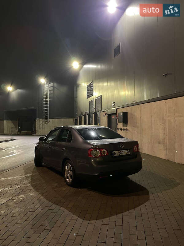 Седан Volkswagen Jetta 2008 в Киеве