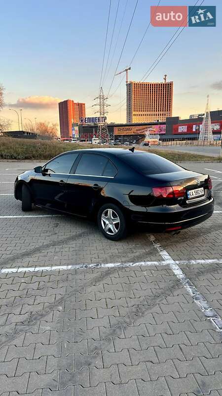 Седан Volkswagen Jetta 2013 в Києві