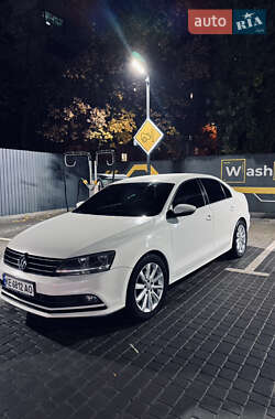 Седан Volkswagen Jetta 2016 в Харькове