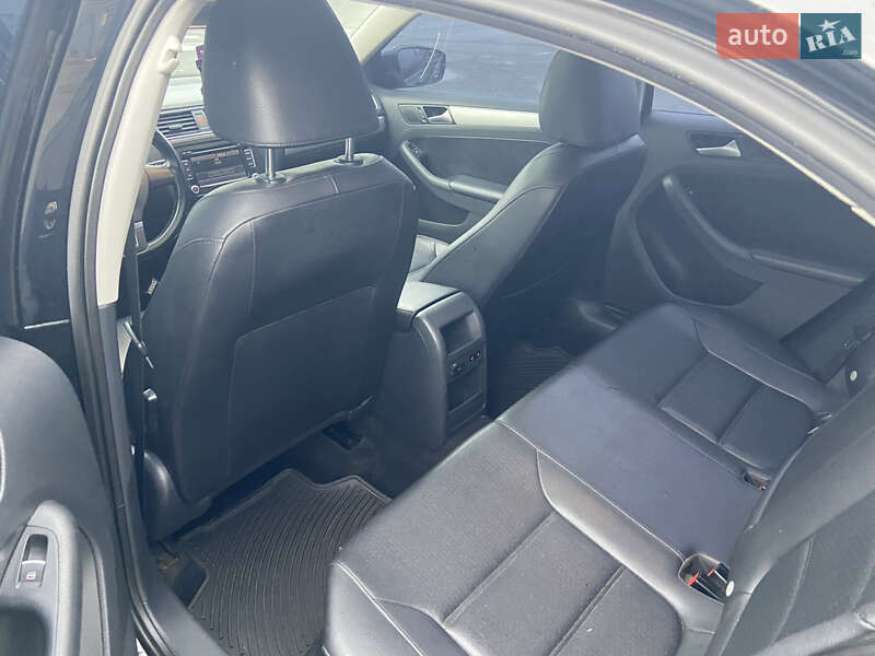 Седан Volkswagen Jetta 2013 в Полтаве