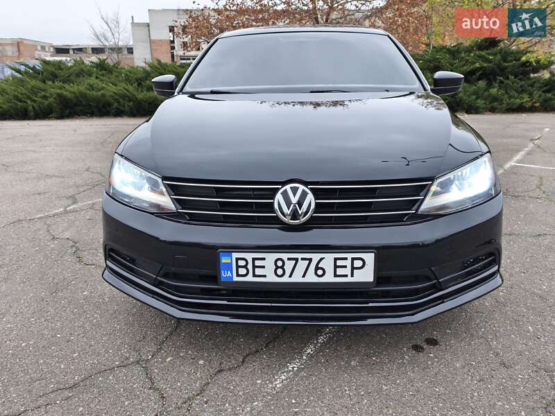 Седан Volkswagen Jetta 2014 в Миколаєві
