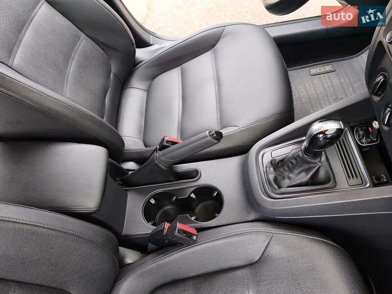 Седан Volkswagen Jetta 2014 в Миколаєві