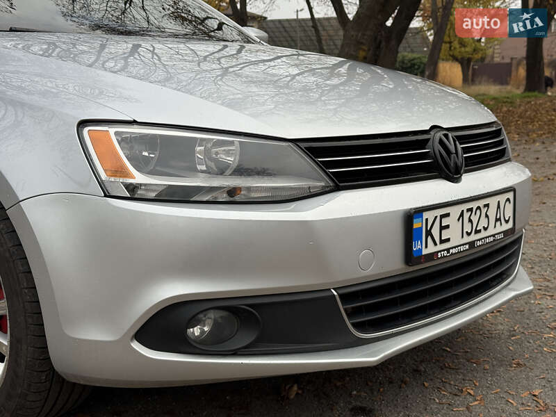 Седан Volkswagen Jetta 2011 в Кривом Роге фото 6 Седан Volkswagen Jetta 2011 в Кривом Роге