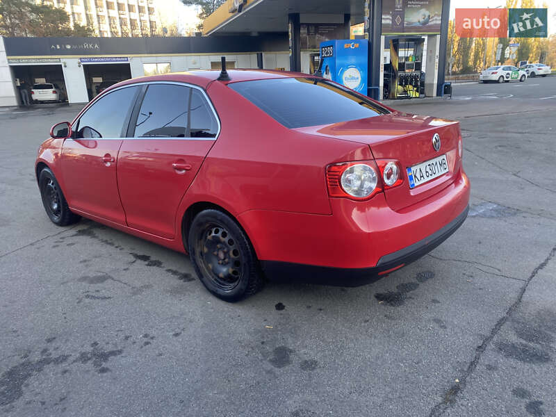 Седан Volkswagen Jetta 2009 в Києві