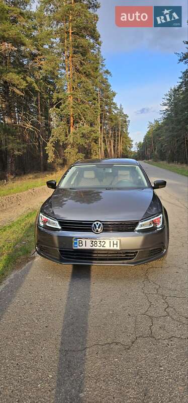 Седан Volkswagen Jetta 2012 в Полтаве