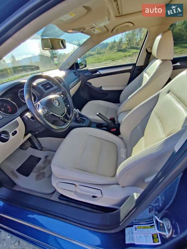 Седан Volkswagen Jetta 2016 в Ивано-Франковске фото 6 Седан Volkswagen Jetta 2016 в Ивано-Франковске