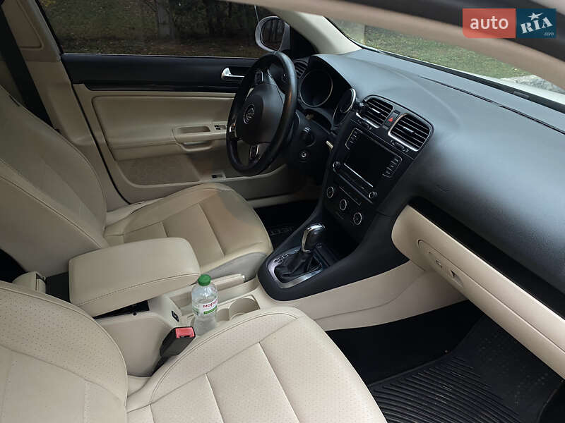 Универсал Volkswagen Jetta 2012 в Броварах