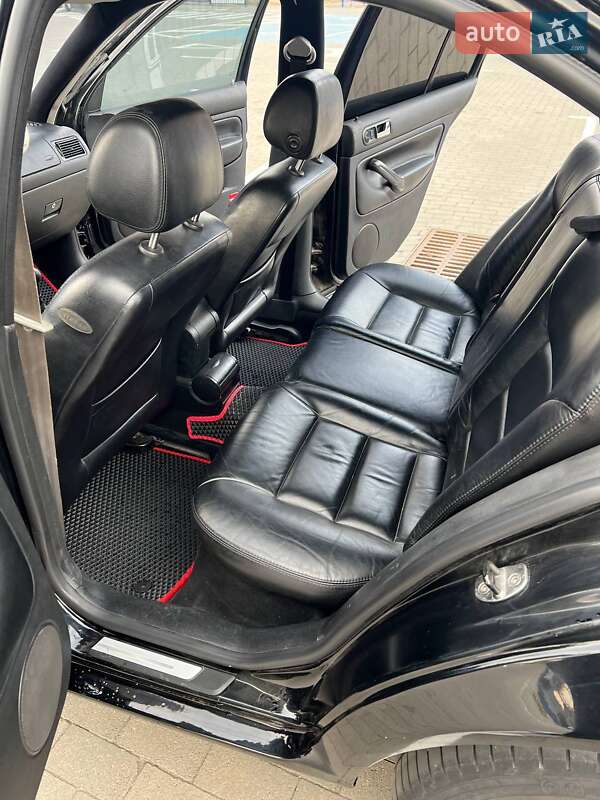 Седан Volkswagen Jetta 2003 в Калуше