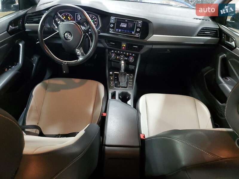 Седан Volkswagen Jetta 2019 в Виннице