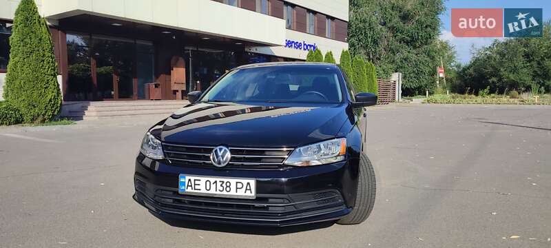 Седан Volkswagen Jetta 2016 в Днепре