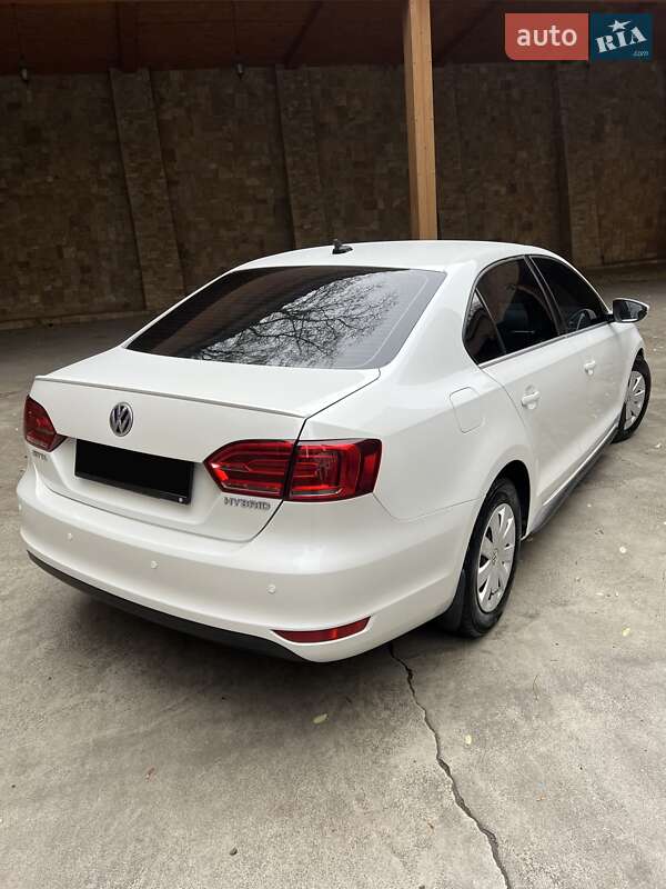 Седан Volkswagen Jetta 2013 в Києві фото 5 Седан Volkswagen Jetta 2013 в Києві