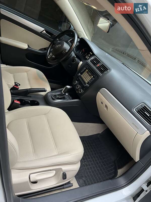 Седан Volkswagen Jetta 2013 в Києві фото 13 Седан Volkswagen Jetta 2013 в Києві