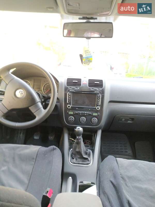 Седан Volkswagen Jetta 2007 в Львове