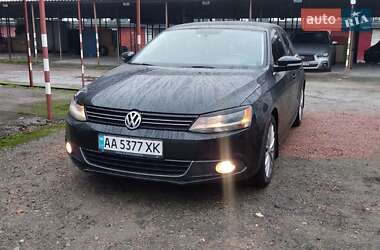 Седан Volkswagen Jetta 2013 в Киеве