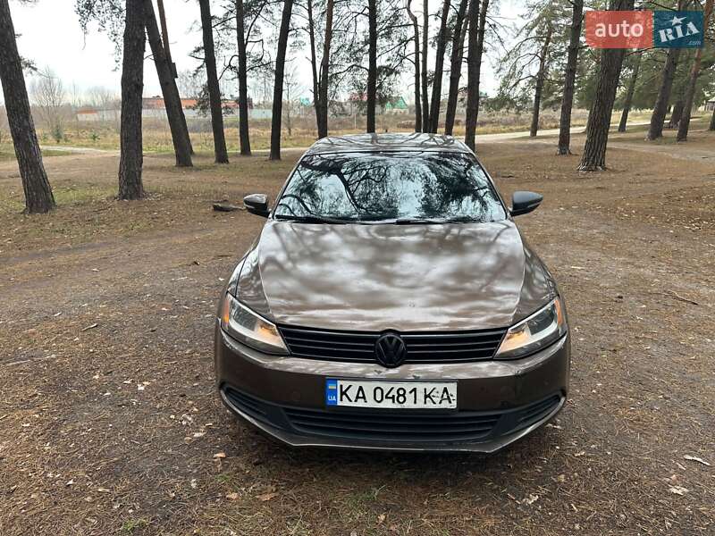 Седан Volkswagen Jetta 2010 в Сумах