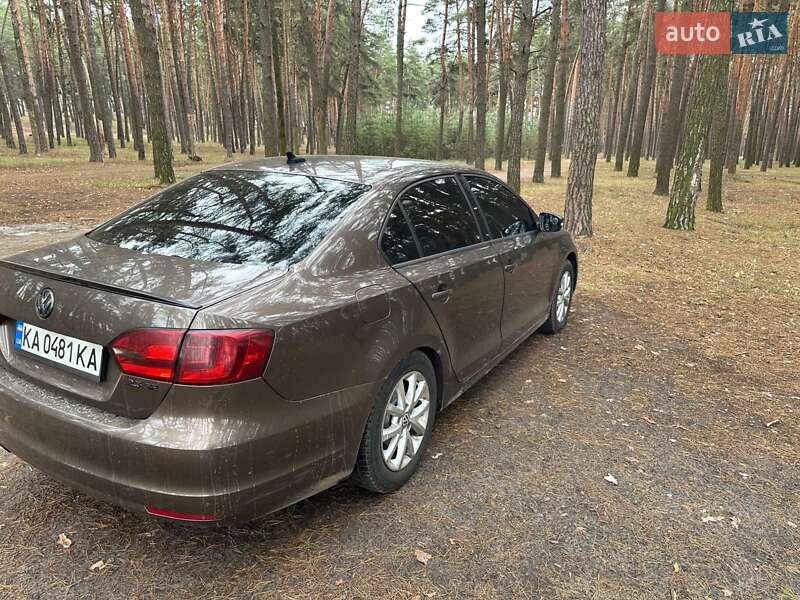Седан Volkswagen Jetta 2010 в Сумах