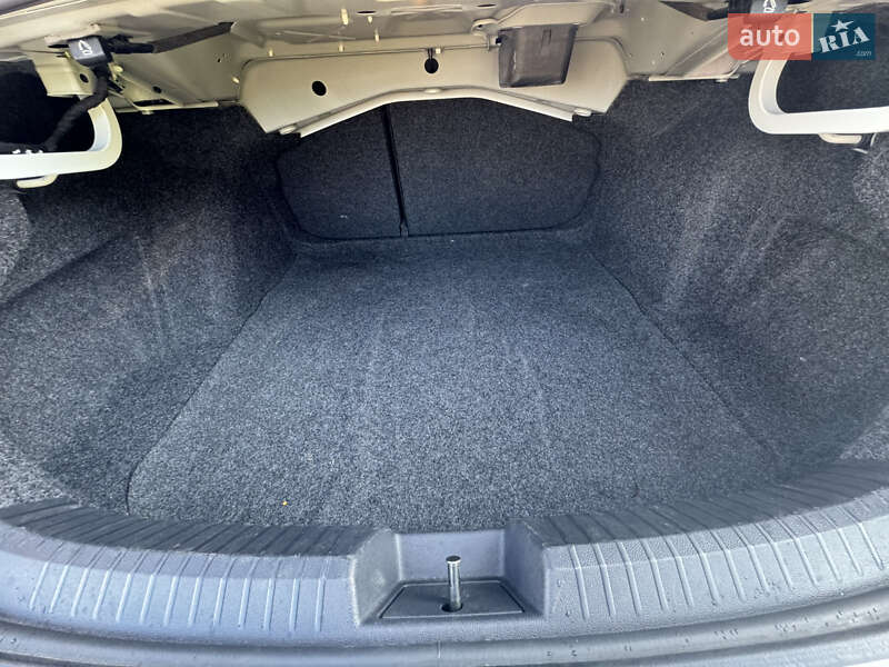 Седан Volkswagen Jetta 2018 в Дніпрі