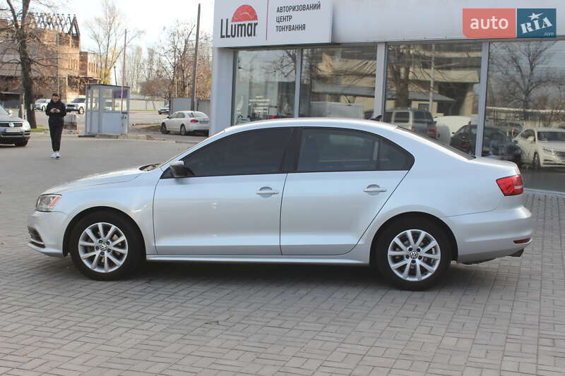 Седан Volkswagen Jetta 2015 в Днепре