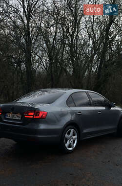 Седан Volkswagen Jetta 2011 в Черкассах