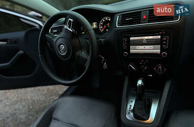 Седан Volkswagen Jetta 2011 в Черкассах