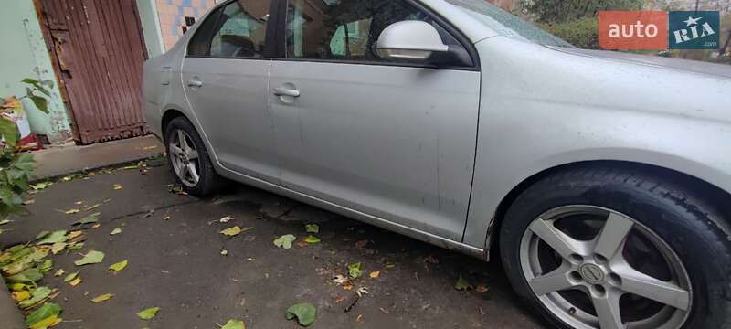 Седан Volkswagen Jetta 2007 в Борисполі