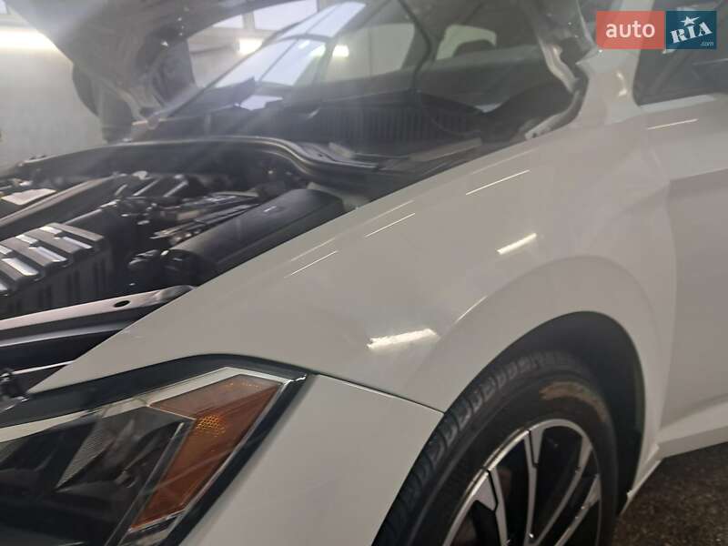 Седан Volkswagen Jetta 2023 в Львове