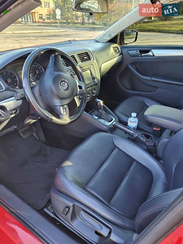 Седан Volkswagen Jetta 2013 в Верхнеднепровске