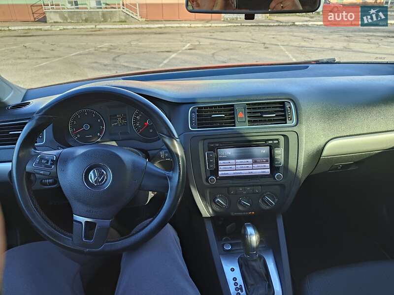 Седан Volkswagen Jetta 2013 в Верхнеднепровске