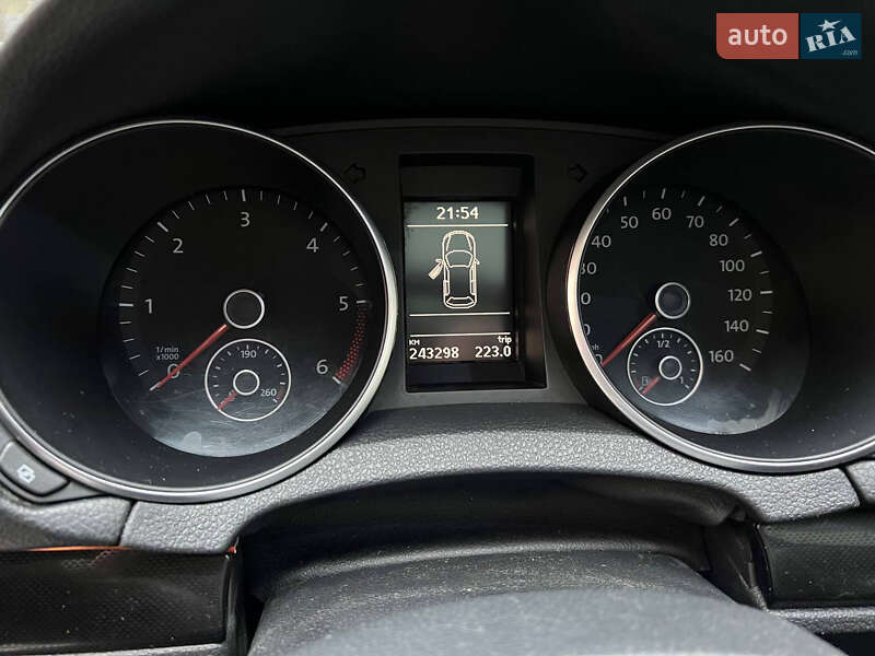 Універсал Volkswagen Jetta 2010 в Бучі