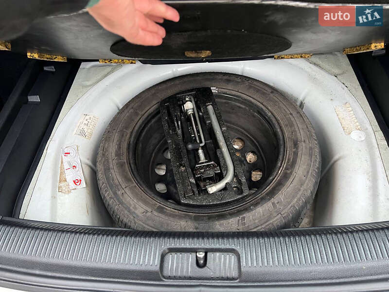 Універсал Volkswagen Jetta 2010 в Бучі