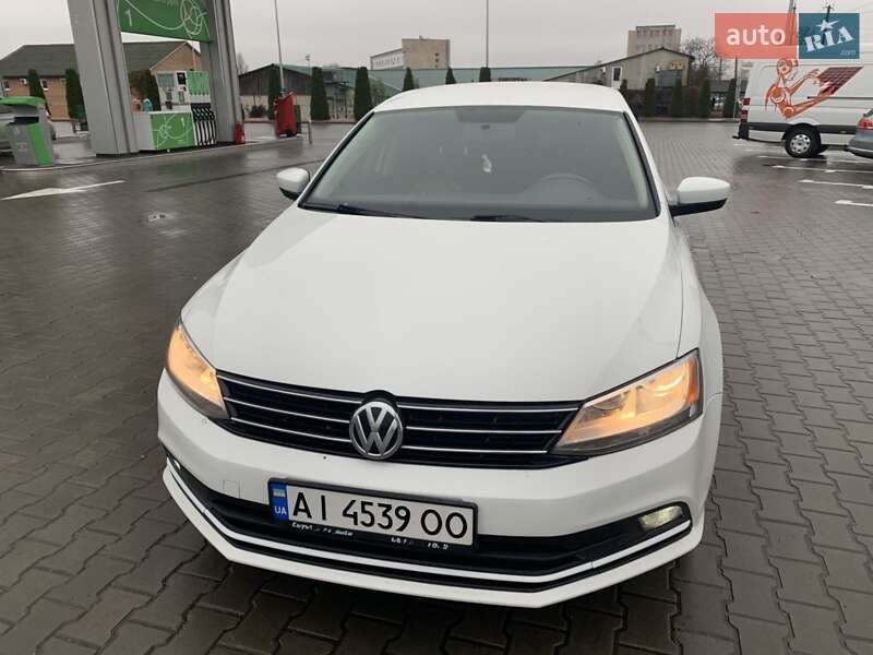 Седан Volkswagen Jetta 2015 в Виннице
