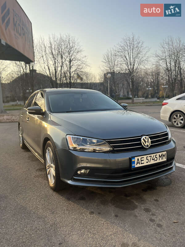 Седан Volkswagen Jetta 2015 в Кривом Роге