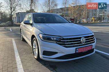 Седан Volkswagen Jetta 2019 в Сумах