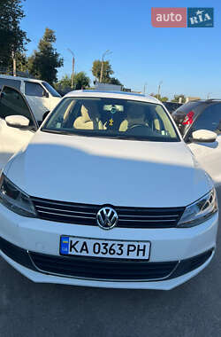 Седан Volkswagen Jetta 2014 в Сумах