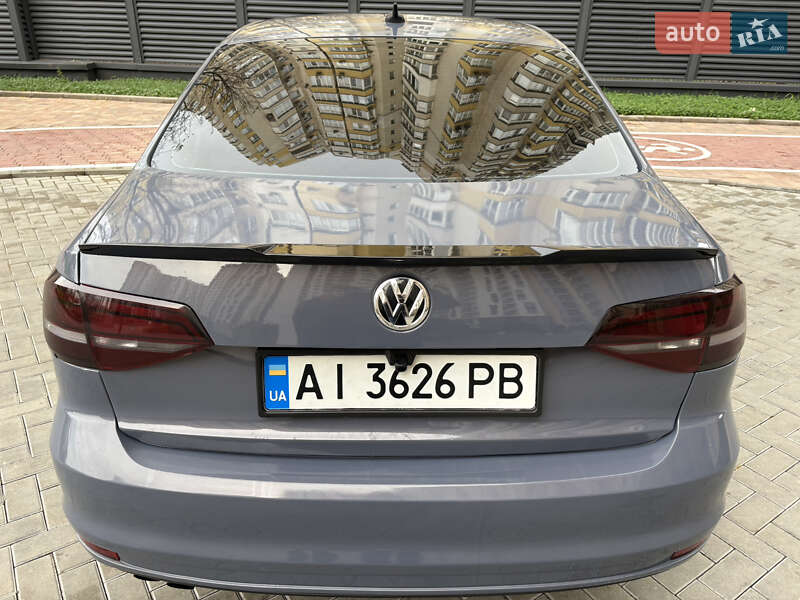 Седан Volkswagen Jetta 2015 в Одессе