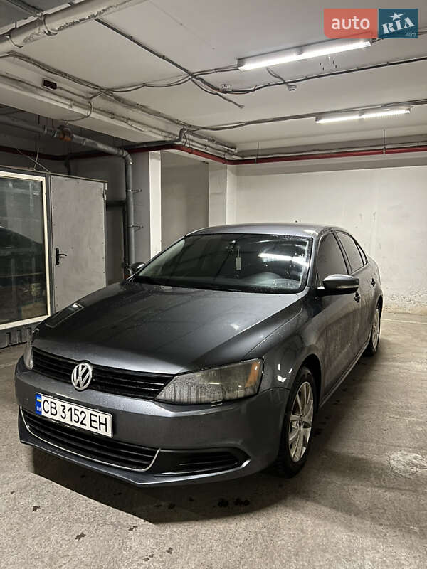 Седан Volkswagen Jetta 2011 в Чернигове