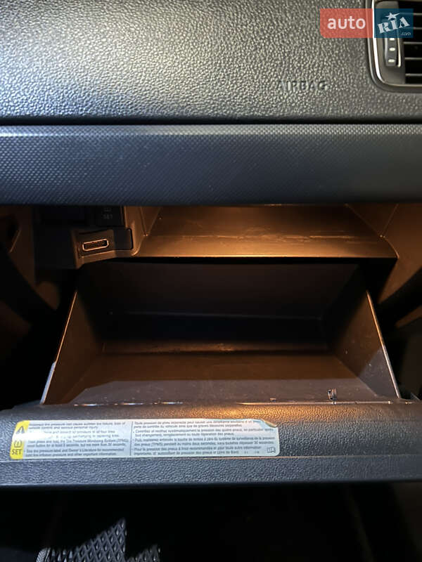 Седан Volkswagen Jetta 2011 в Чернигове