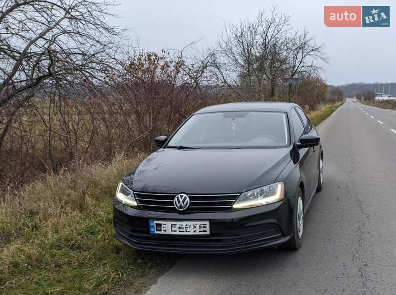 Седан Volkswagen Jetta 2016 в Львові
