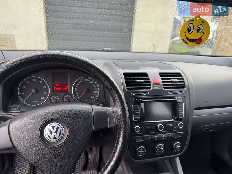 Седан Volkswagen Jetta 2007 в Черновцах