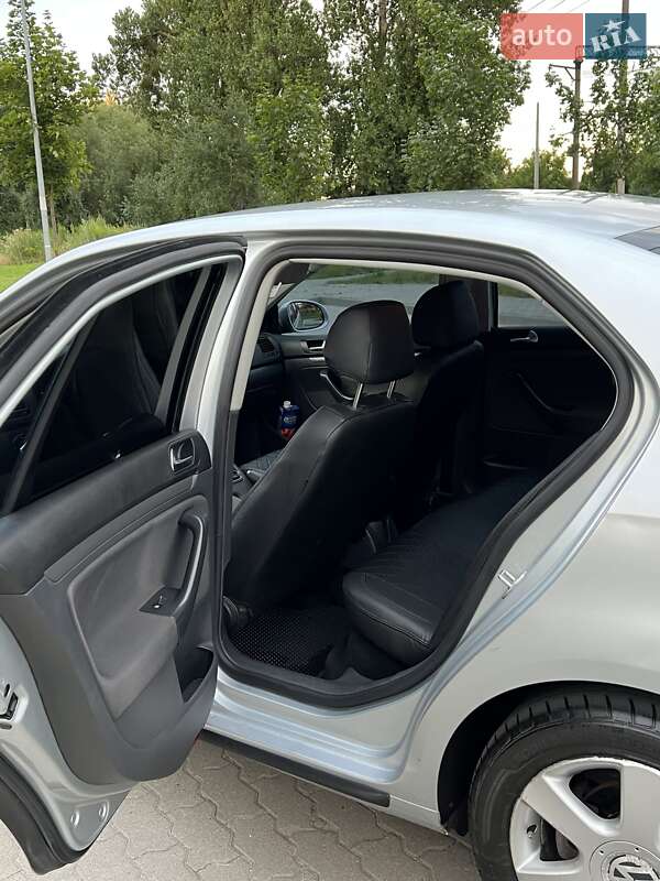 Седан Volkswagen Jetta 2008 в Ивано-Франковске