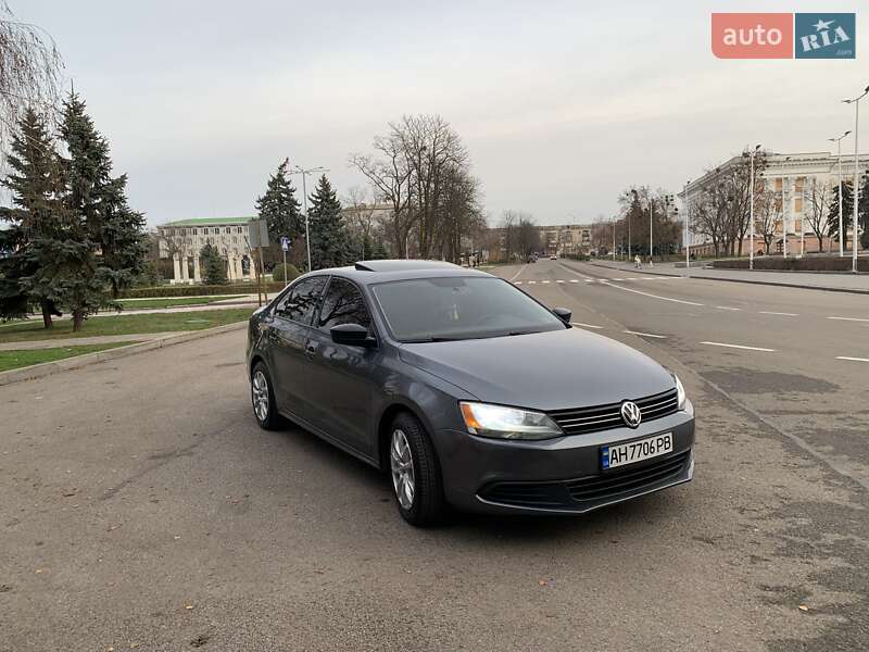 Седан Volkswagen Jetta 2013 в Краматорську