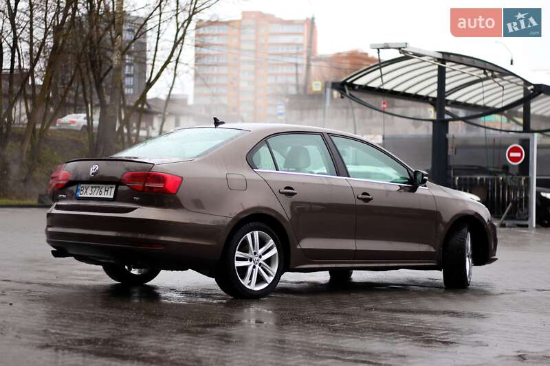 Седан Volkswagen Jetta 2014 в Хмельницком